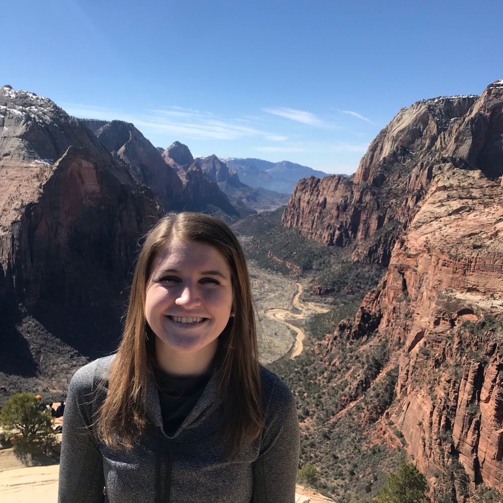 Meet your Posher, Kelly